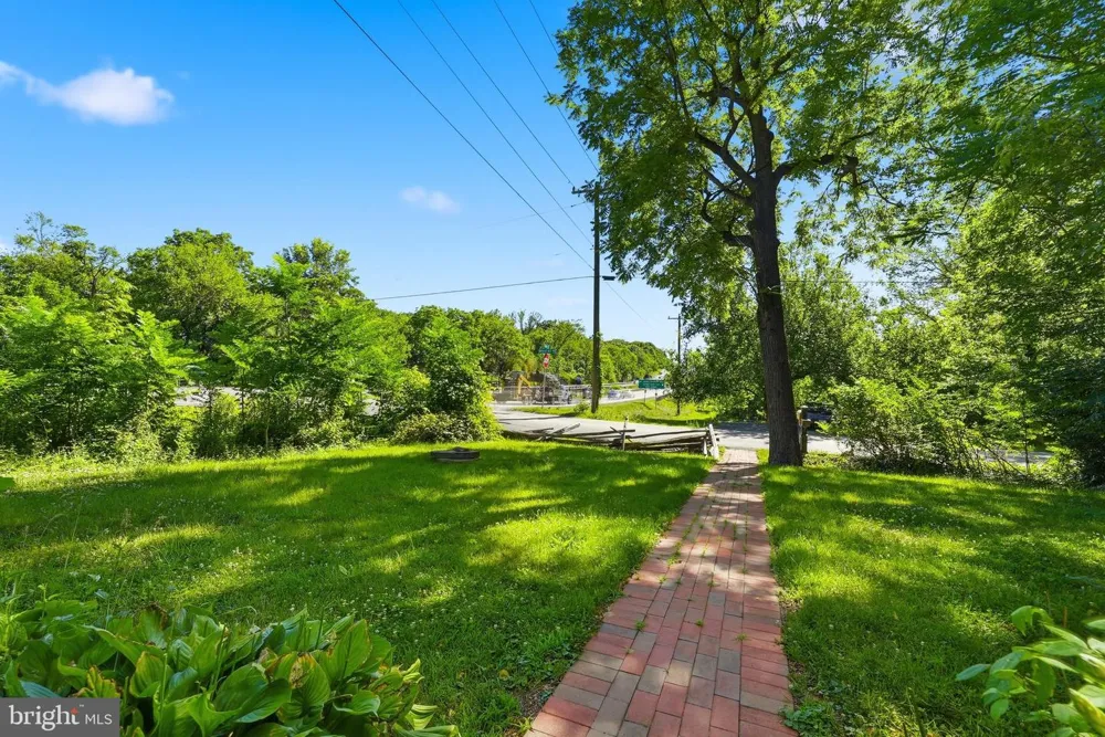 8200 BUCKLAND MILL ROAD Gainesville, VA 20155