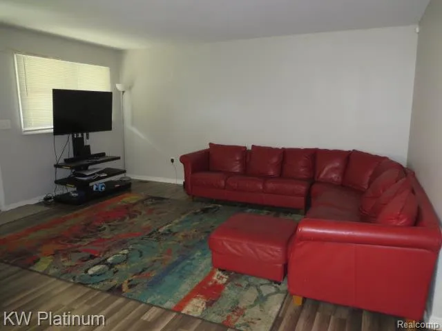 23120 LAMBRECHT AVENUE Eastpointe City, MI 48021
