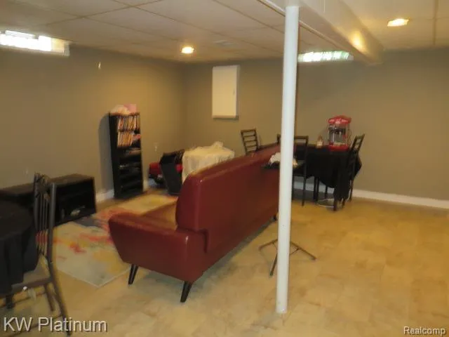 23120 LAMBRECHT AVENUE Eastpointe City, MI 48021