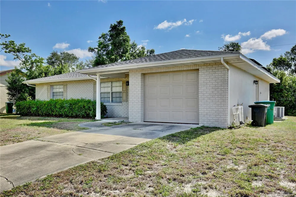 1847 FAYETTEVILLE AVE Deltona, FL 32725