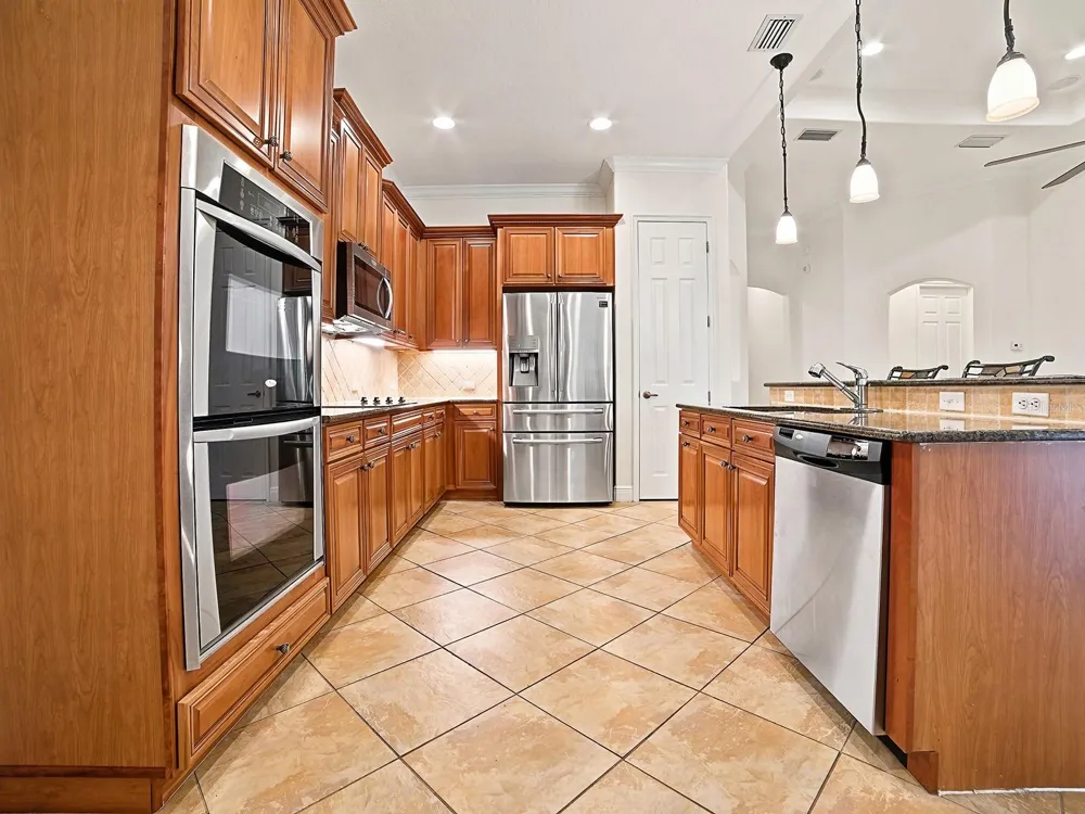 1404 CARING COURT Maitland, FL 32751
