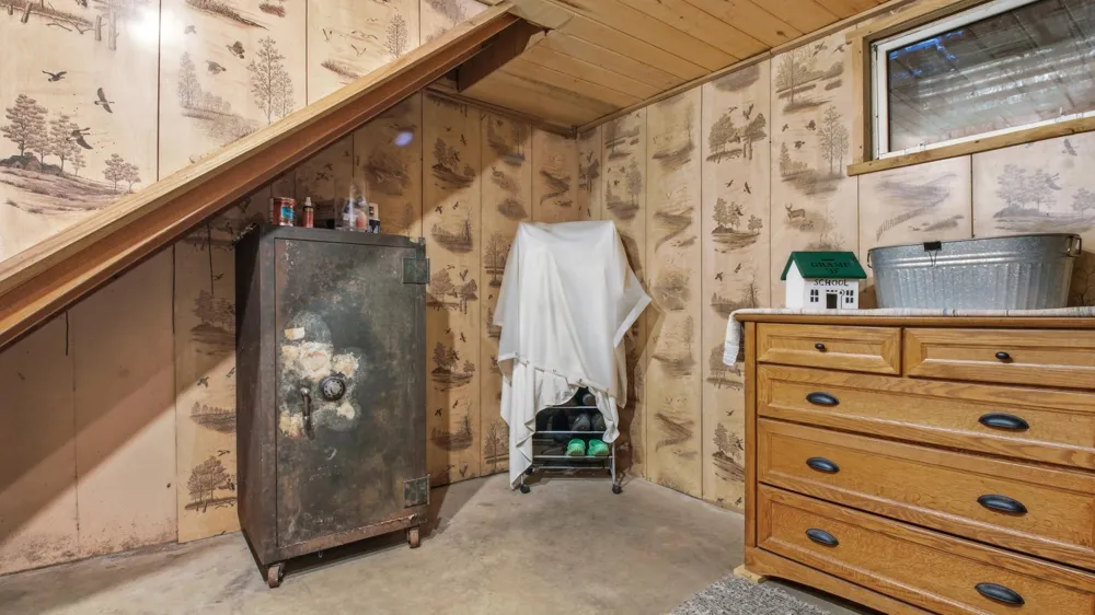 2458 8 1/2 8 3/4 STREET Cumberland, WI 54829