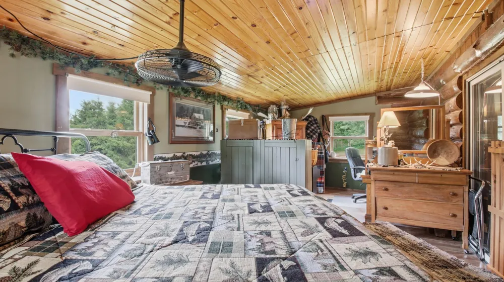 2458 8 1/2 8 3/4 STREET Cumberland, WI 54829