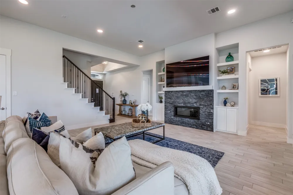 1224 Karsten Ridge Pass Gunter, TX 75058