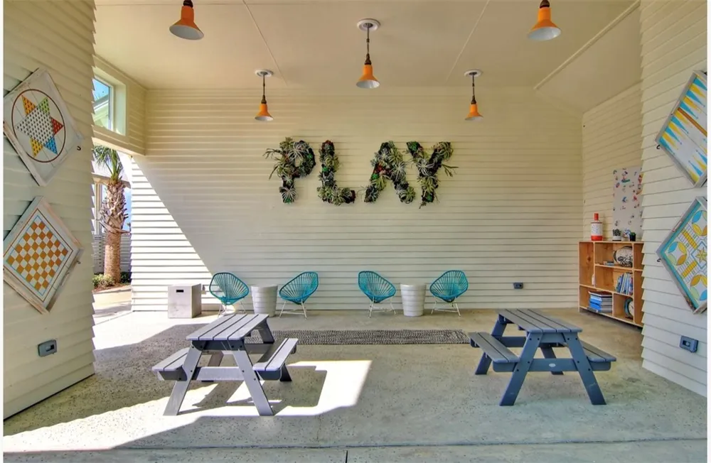 600 Center Square North #7 Port Aransas, TX 78373