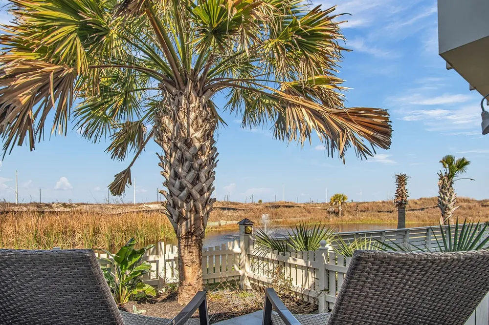 600 Center Square North #7 Port Aransas, TX 78373