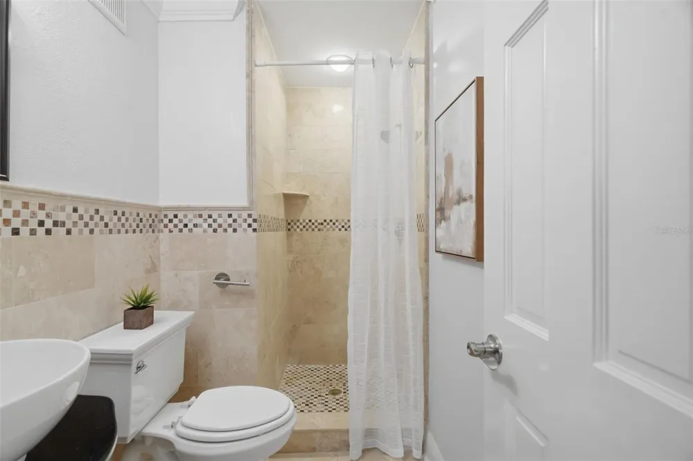 3127 W SLIGH AVENUE #203B Tampa, FL 33614