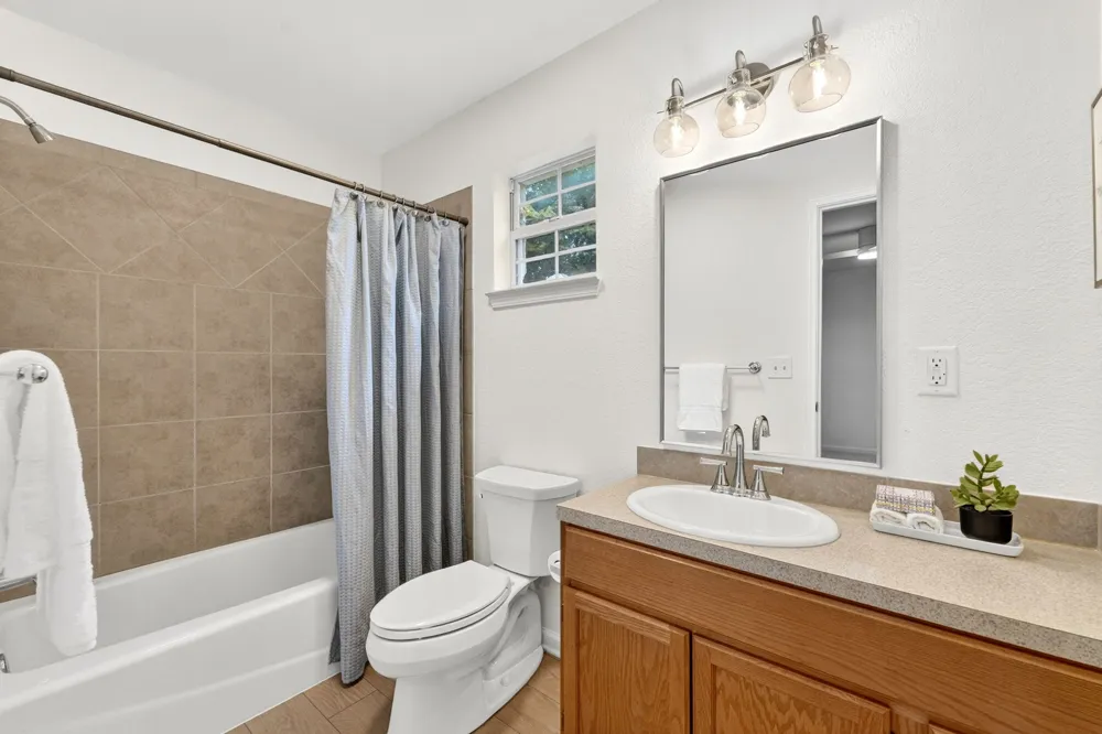 1010 Louise Street Marble Falls, TX 78654