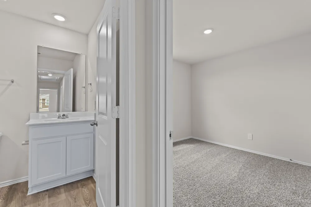 142 SURREY OAKS Maxwell, TX 78656