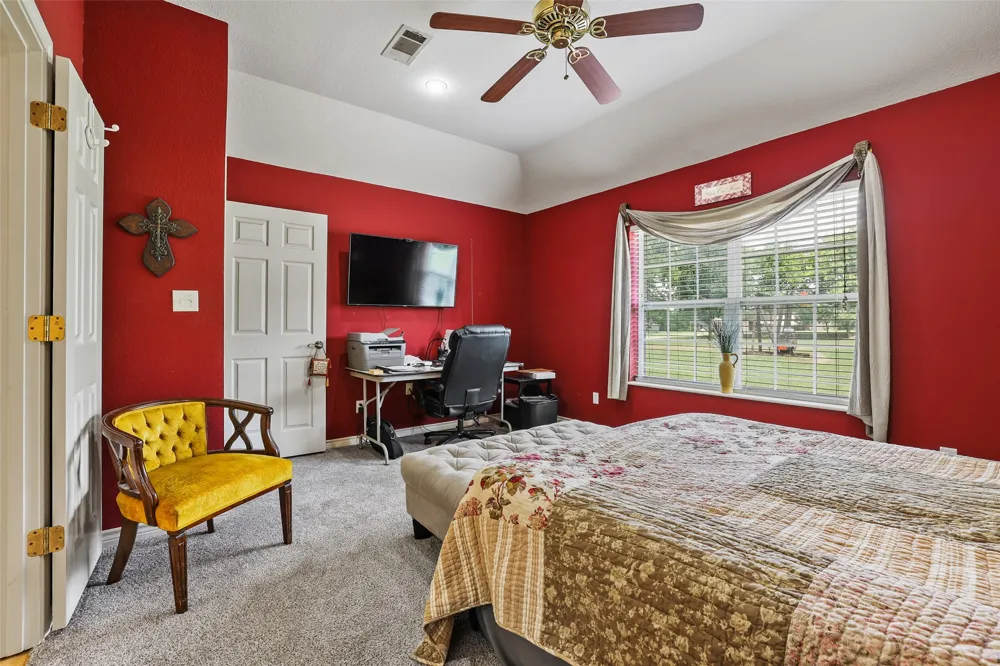 1673 County Road 1525 Ector, TX 75439