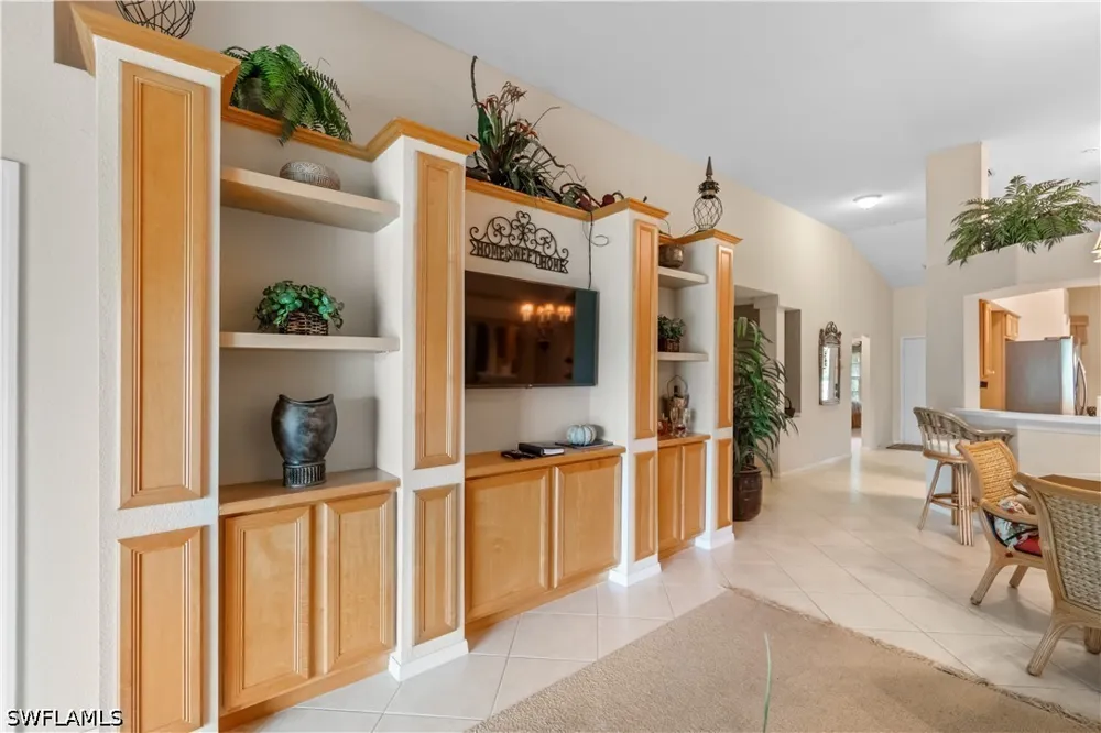Willow Bend Circle #7-204 Naples, FL 34109