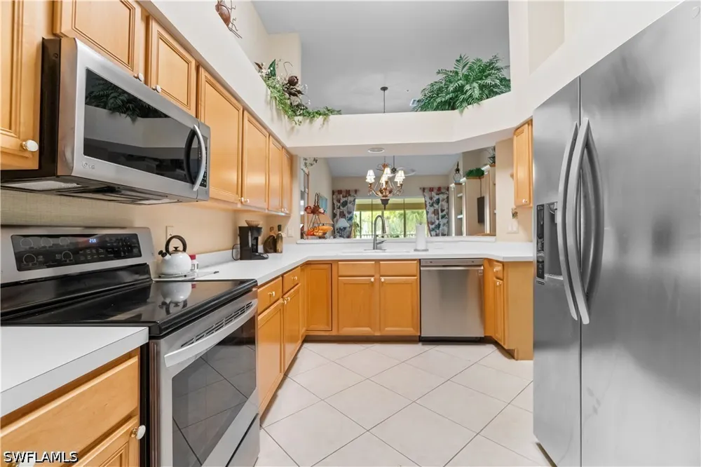 Willow Bend Circle #7-204 Naples, FL 34109