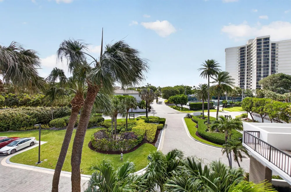 4748 S Ocean Boulevard #301 Highland Beach, FL 33487