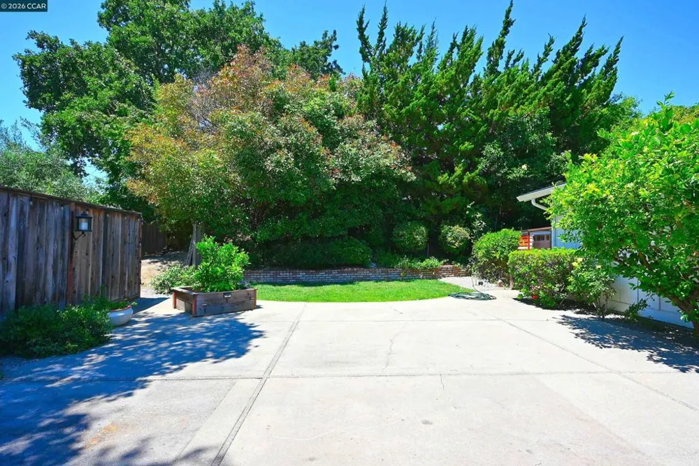731 Hamilton Dr Pleasant Hill, CA 94523