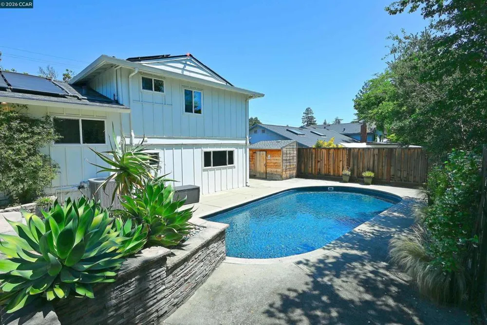 731 Hamilton Dr Pleasant Hill, CA 94523