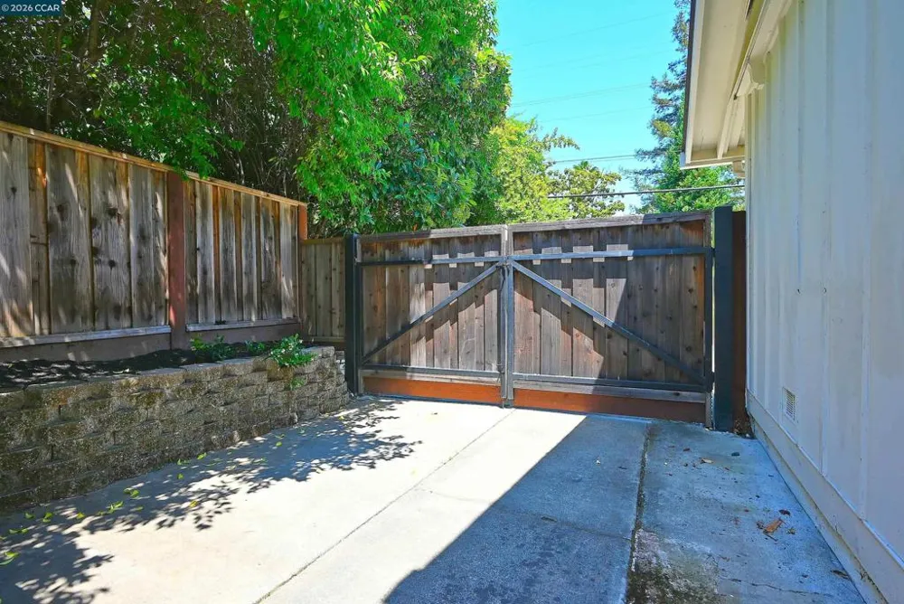 731 Hamilton Dr Pleasant Hill, CA 94523