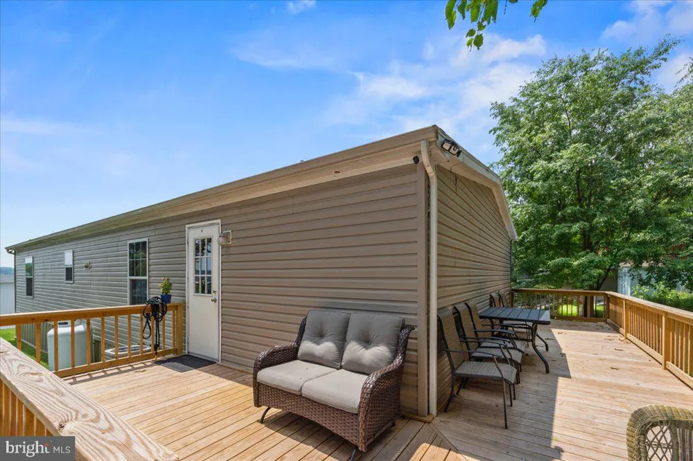 28 OAK KNOLL ESTATE Elizabethtown, PA 17022