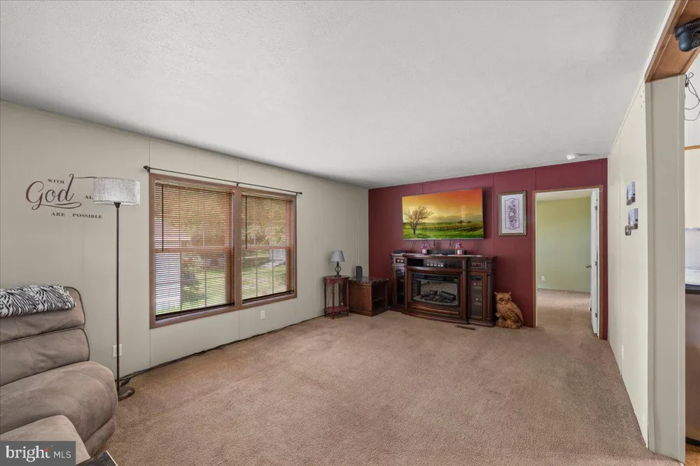 28 OAK KNOLL ESTATE Elizabethtown, PA 17022