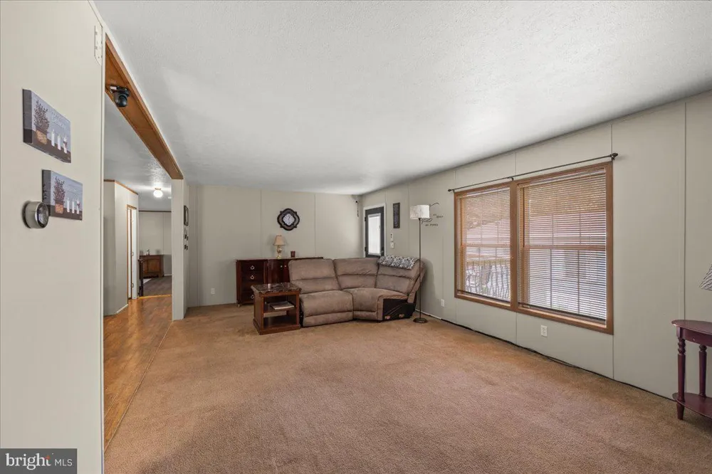 28 OAK KNOLL ESTATE Elizabethtown, PA 17022