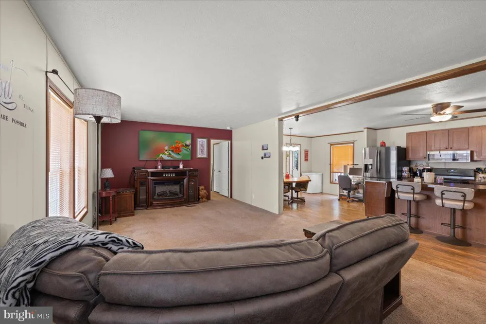 28 OAK KNOLL ESTATE Elizabethtown, PA 17022