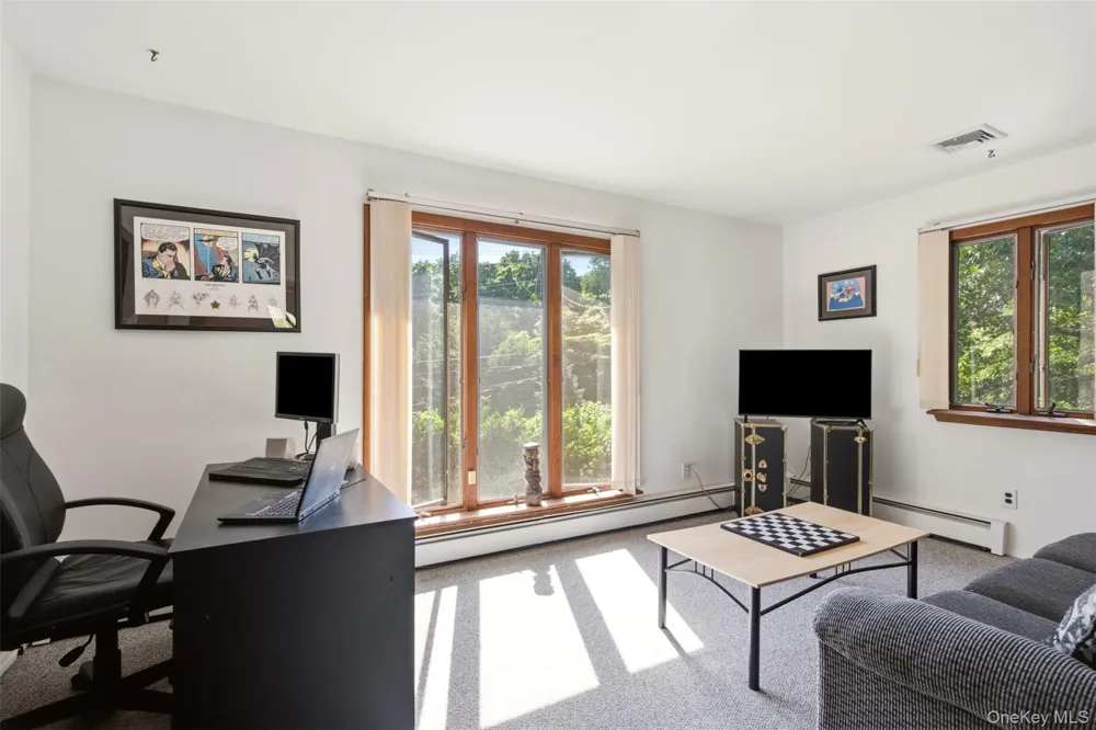 29 Vineyard Road Huntington, NY 11743