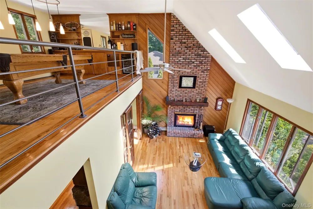 29 Vineyard Road Huntington, NY 11743