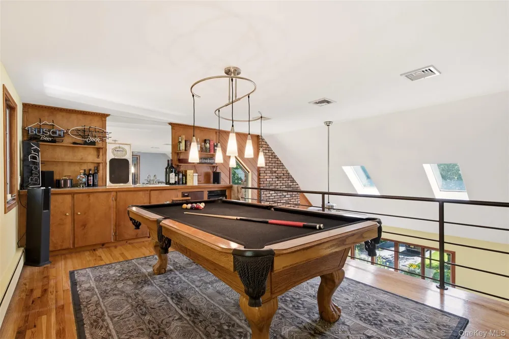 29 Vineyard Road Huntington, NY 11743