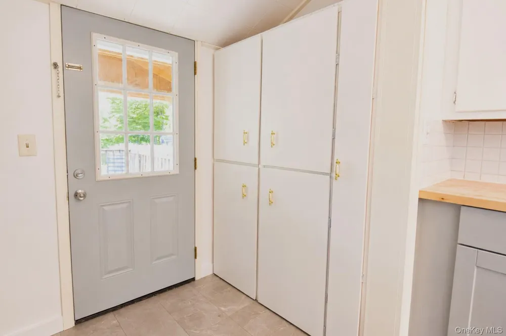 630 Route 212 Saugerties, NY 12477