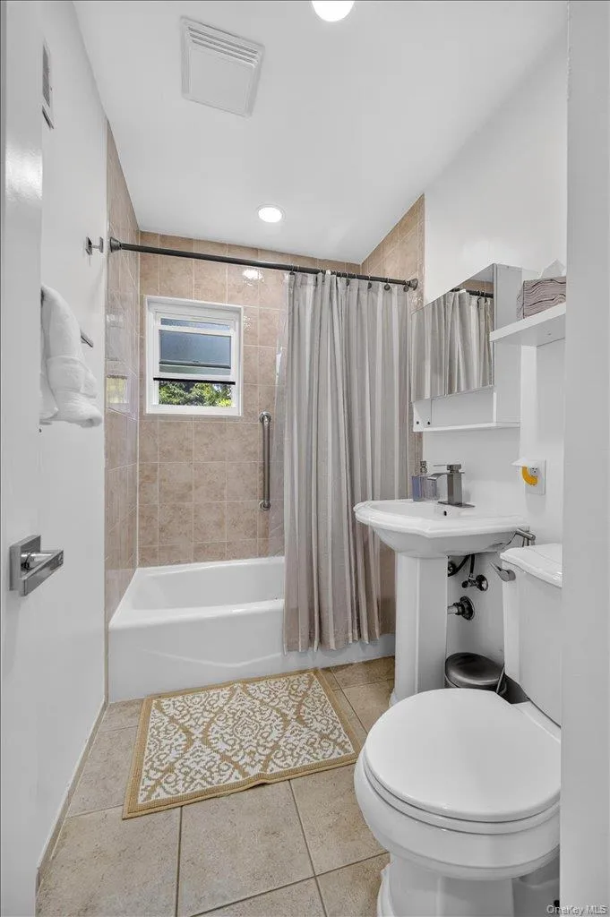33 Terrace Avenue Suffern, NY 10901