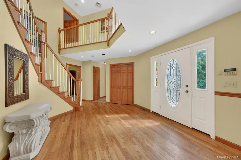 21 Huyler Drive Hyde Park, NY 12538