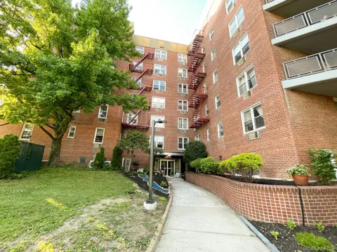 15105 Cross Island Parkway #2C