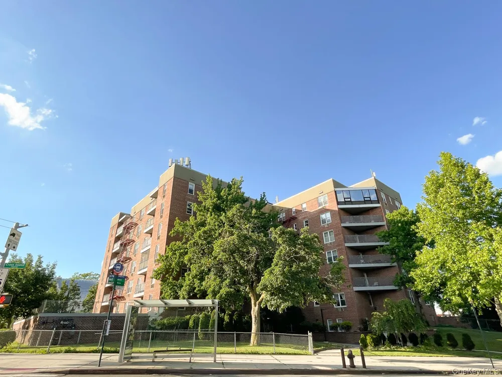 15105 Cross Island Parkway #2C Whitestone, NY 11357