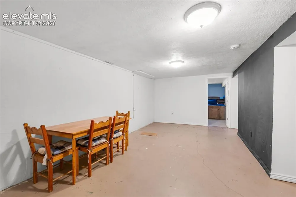 69 Hanson Lane Pueblo, CO 81001