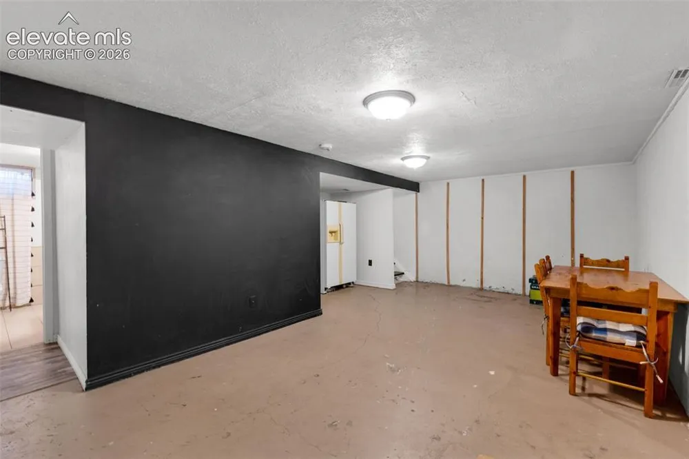 69 Hanson Lane Pueblo, CO 81001