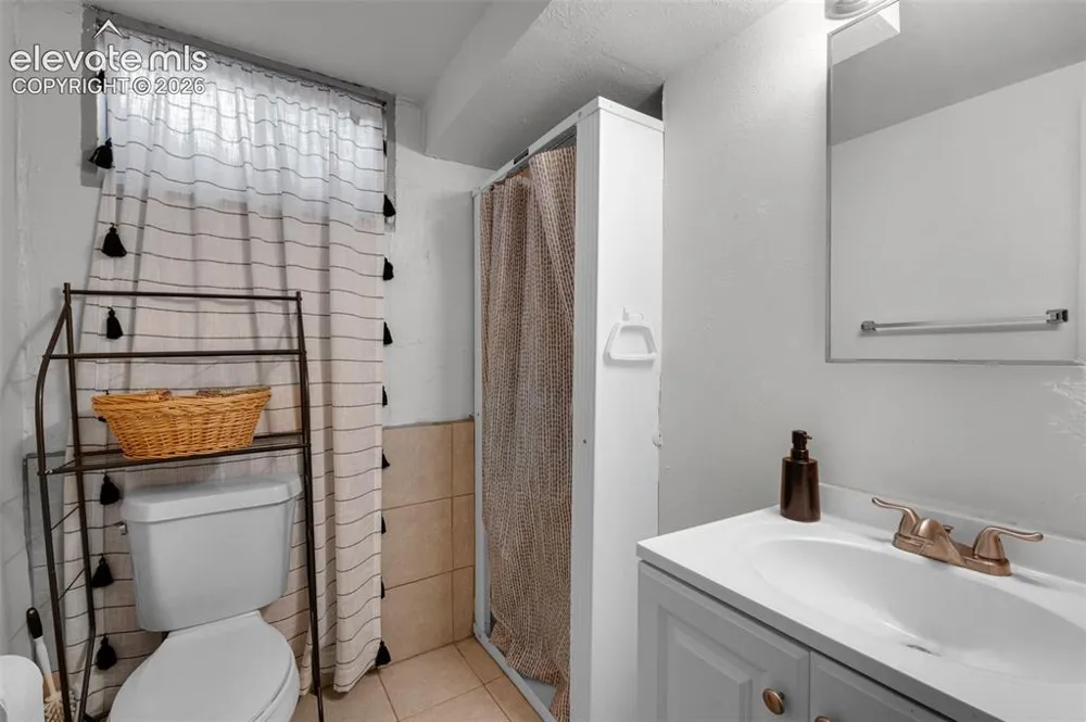 69 Hanson Lane Pueblo, CO 81001