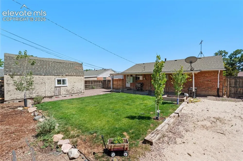 69 Hanson Lane Pueblo, CO 81001