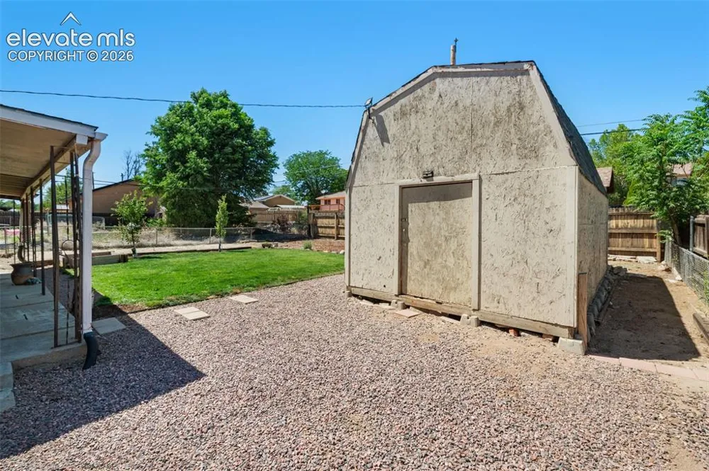 69 Hanson Lane Pueblo, CO 81001