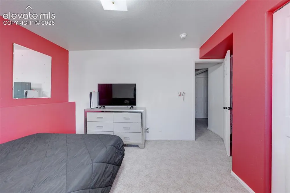 299 S Falcon Drive Pueblo, CO 81007