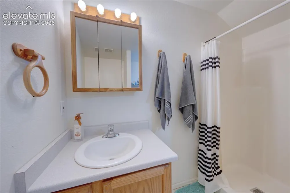 299 S Falcon Drive Pueblo, CO 81007