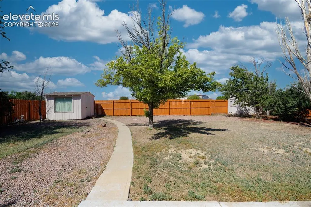 299 S Falcon Drive Pueblo, CO 81007