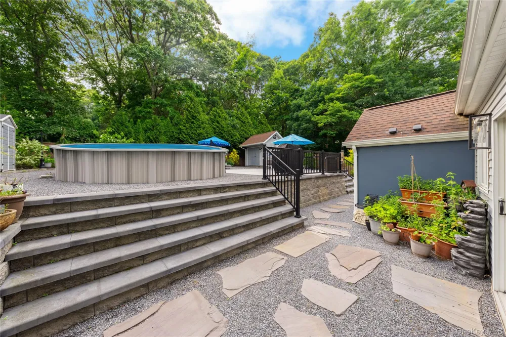 337 Side Road Wading River, NY 11792