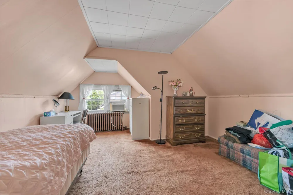 194-04 56th Avenue Fresh Meadows, NY 11365