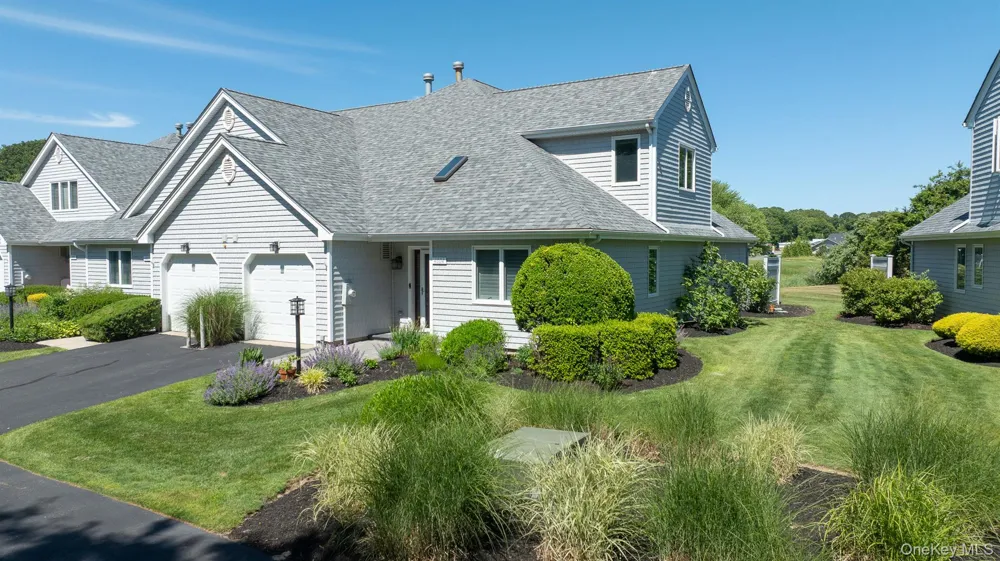 4004 The Fairway Baiting Hollow, NY 11933