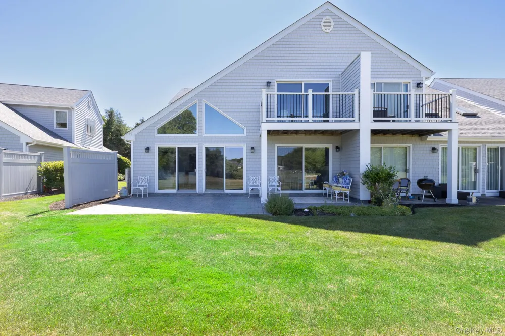 4004 The Fairway Baiting Hollow, NY 11933