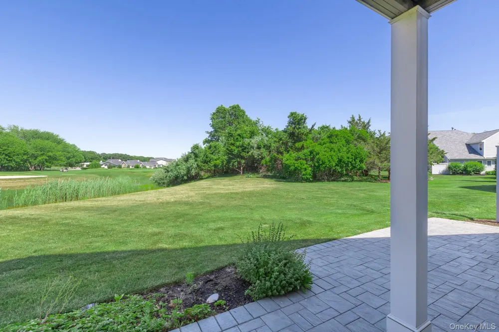 4004 The Fairway Baiting Hollow, NY 11933