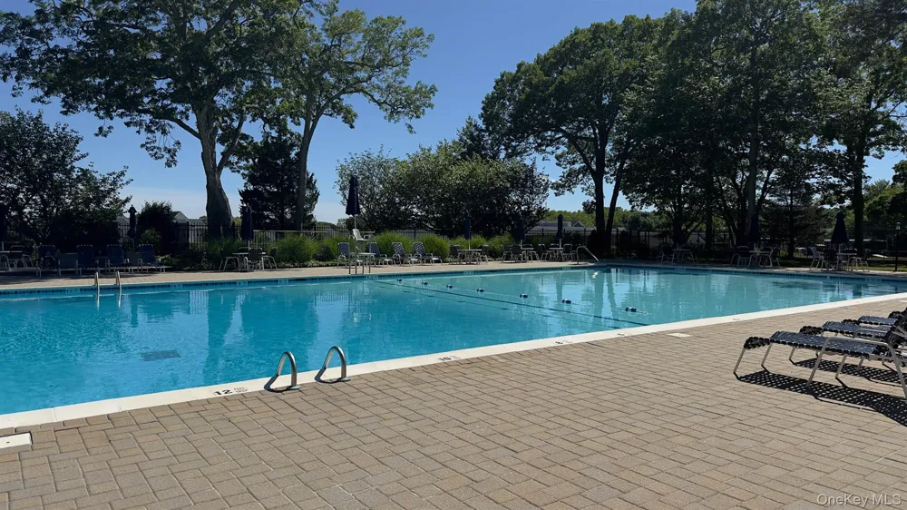 4004 The Fairway Baiting Hollow, NY 11933