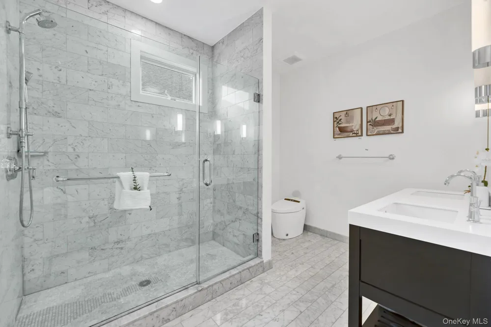 51 Island Point #51 Bronx, NY 10464