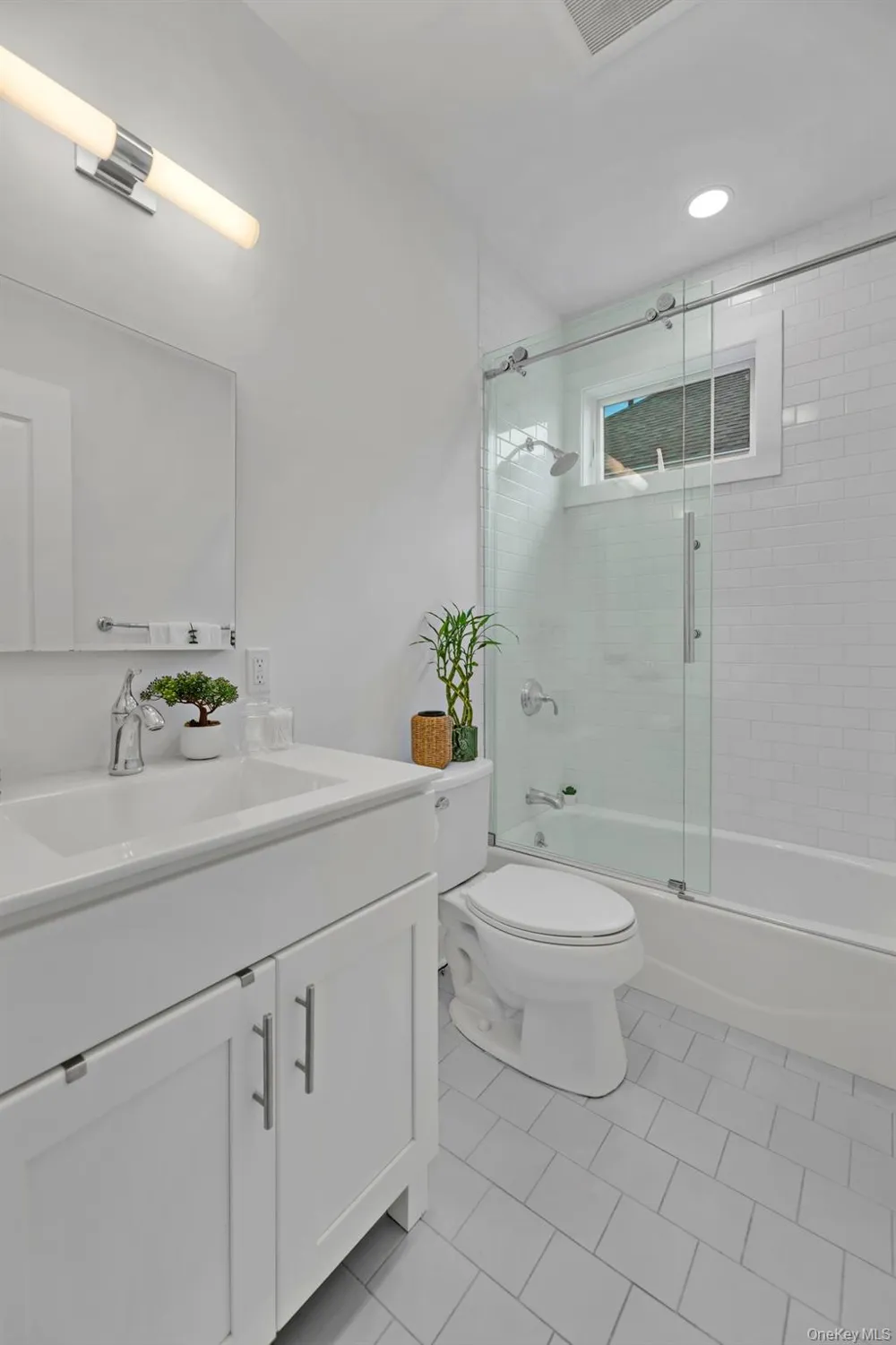 51 Island Point #51 Bronx, NY 10464