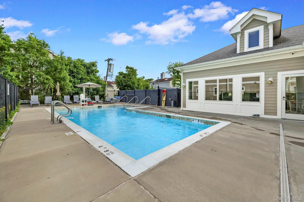 51 Island Point #51 Bronx, NY 10464