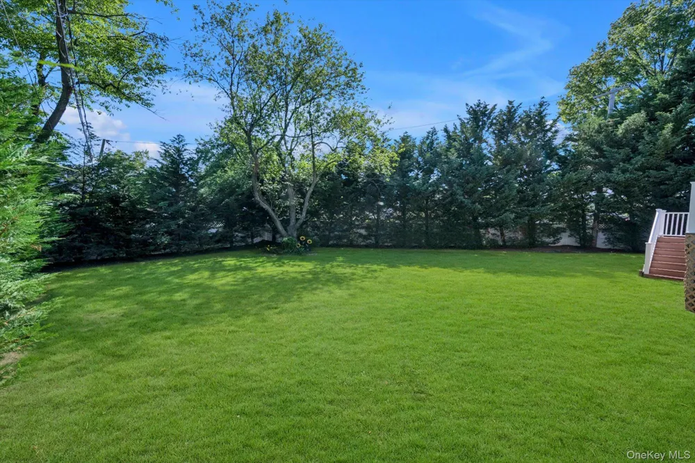 16 Walnut Road East Rockaway, NY 11518